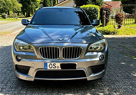 BMW X1 xDrive28i M-Paket Panoramadach