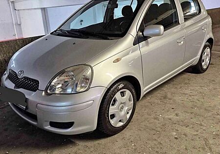 Toyota Yaris 1.3l festpreis