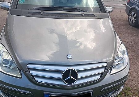 Mercedes-Benz B 200 Autotronic Grand Edition