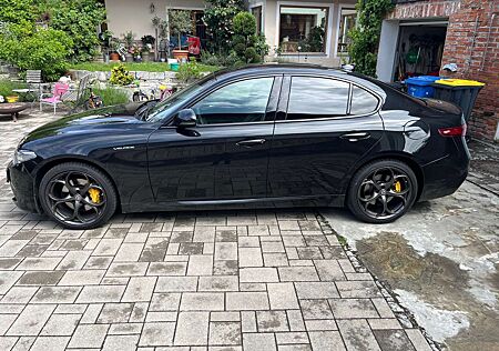 Alfa Romeo Giulia 2.0 Turbo 16V AT8-Q4 Veloce