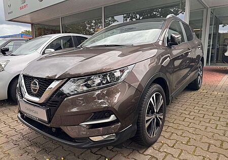 Nissan Qashqai gebraucht kaufen Nissan Qashqai 1.3 Zama