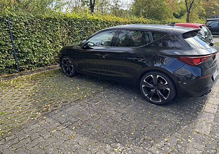 Cupra Leon 2.0 TSI DSG VZ