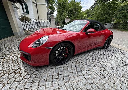 Porsche 991 C 4 GTS Cab. TOP Zstd,Leder, SzLft Service NEU