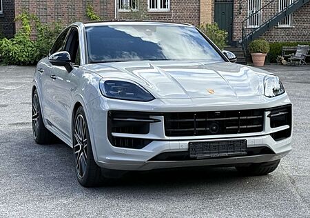 Porsche Cayenne E-Hybrid Coupe SPORTDESIGN-ABGAS*22 TURBO*BOSE*AHK