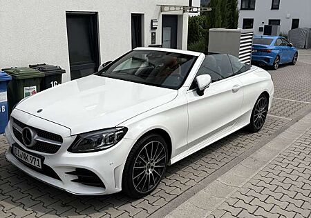 Mercedes-Benz C 300 d Cabrio 9G-TRONIC AMG Line