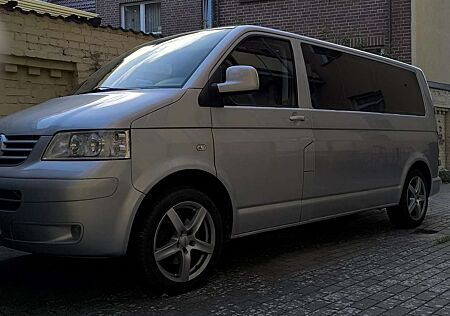 VW T5 Caravelle gebraucht kaufen VW T5 Caravelle Volkswagen Lang (5.Si.) Autm. DPF ROLLSTUHLUMBAU