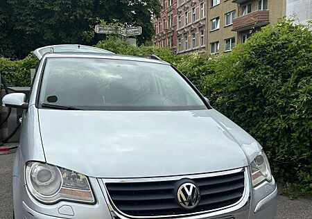 VW Touran Volkswagen Trendline