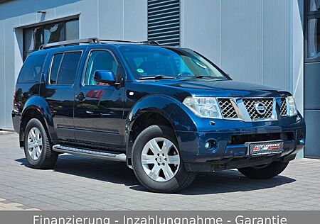 Nissan Pathfinder 2.5 dCi Premium Vollausstattung 7 Sit