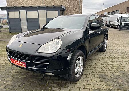 Porsche Cayenne S 4.5 V8 SUV Voll Bi-Xenon Navi Leder AHK Schwarz