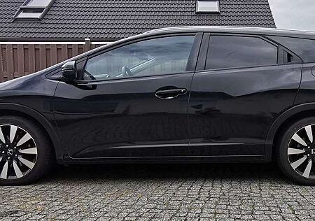 Honda Civic Tourer 1.8 i-VTEC Automatik Executive