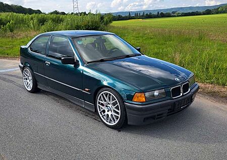 BMW M3 V8 Compact 4.4L Einzelstück im Sleeper Look