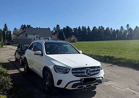 Mercedes-Benz GLC-Klasse GLC 200 GLC 200 4Matic Pano Amg Felgen 9G Tronic