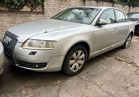 Audi A6 Lim. 2.4