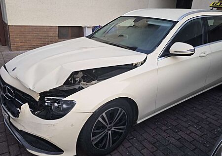 Mercedes-Benz E 200 d T 9G-TRONIC Avantgarde