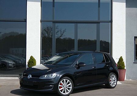VW Golf Volkswagen VII Limo Highline*Aut*Navi*Shz*Kamera*