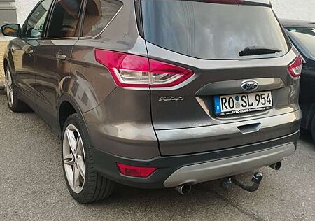 Ford Kuga 2.0 TDCi 4x4 Aut. Titanium