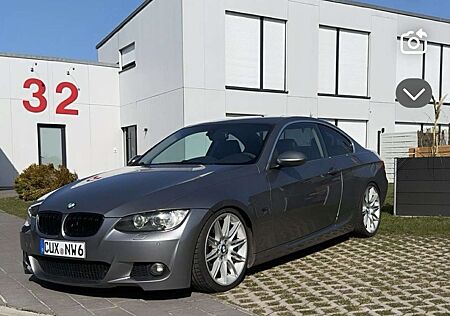 BMW 335i 335 Coupe Aut.