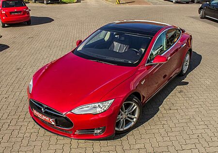 Tesla Model S 85 Performance+ Free Supercharging