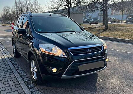 Ford Kuga 2.0 TDCi 2x4 Titanium