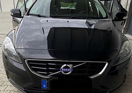 Volvo V40 Diesel D2