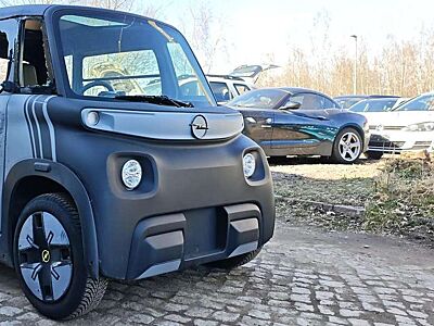 Opel Rocks-e Basis startet und fährt UNFALLSCHADEN
