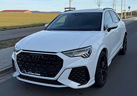 Audi RS Q3 2.5 TFSI quattro S tronic