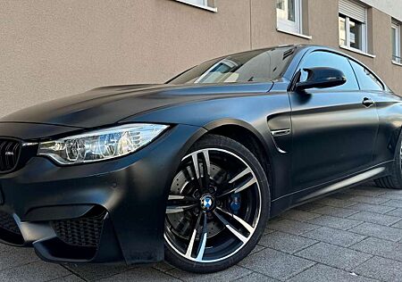 BMW M4 GTS+ DEUTS.FRZG+CARBON+VOLL+500PS