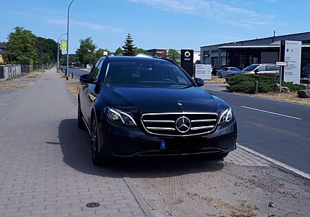 Mercedes-Benz E 300 avantgarde