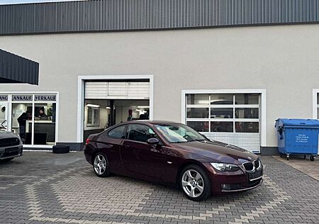 BMW 320 i Coupe Xenon Autom 17Zoll Sihzg