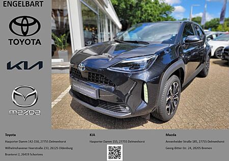 Toyota Yaris Cross Hybrid 1.5 Team D AHK abnehmbar Matrix Heckklappe