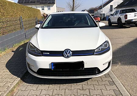 VW e-Golf Volkswagen Inspektion frisch,Navi, PDC, Sitzheizung