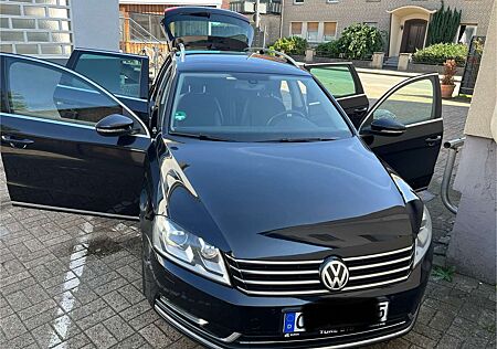 VW Passat Variant Volkswagen 2.0 TDI DSG BlueMotion Technology Highline