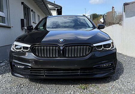BMW 530d 530 xDrive Touring Aut. Sport Line