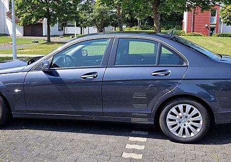 Mercedes-Benz C 180 CGI Automatik BlueEFFICIENCY
