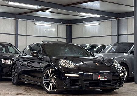 Porsche Panamera CHRONO*AIR*DIST*AHK*MEMO*BOSE*SDACH*20´