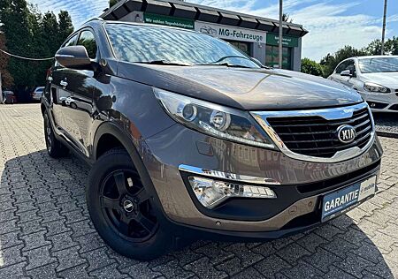 Kia Sportage Spirit 2.0 CRDi 1-HAND NAVI XENON AHK