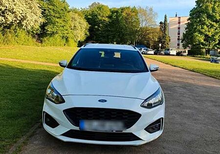 Ford Focus 2.0 TDCi DPF Aut. Titanium