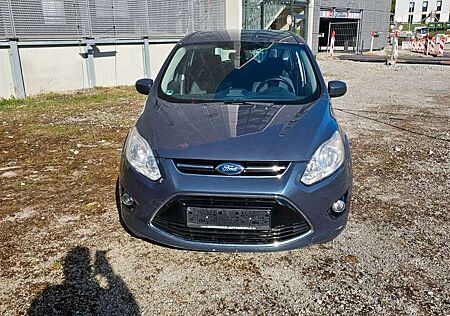 Ford Grand C-Max Titanium