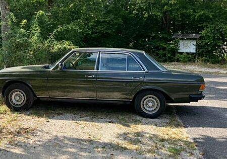 Mercedes-Benz 300 300D 5-Gang Deutsches Fahrzg H-Kennz UNGESCHWEISST