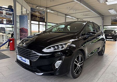 Ford Fiesta Titanium + LED + Winter-Paket