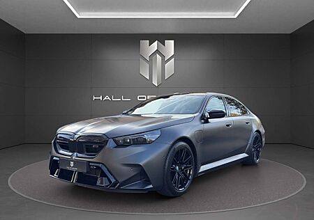 BMW M5 Lim. | Carbon | Keramik | AHK | B&W | Ultimat