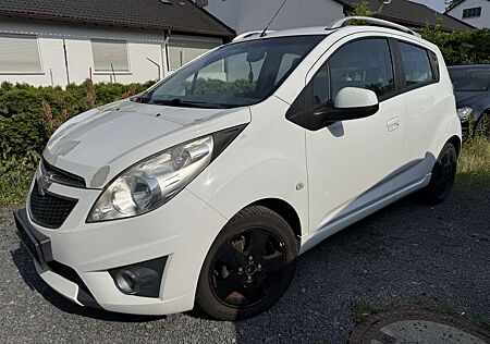 Chevrolet Spark LT *TÜV NEU* KLIMAA EURO5 USB AUX ALLWETTER PDC