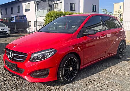 Mercedes-Benz B 180 AMG Line NAVI LED TEMP PDC