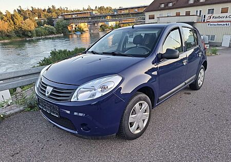 Dacia Sandero Zahnriemen neu. TÜV bis 10.2026
