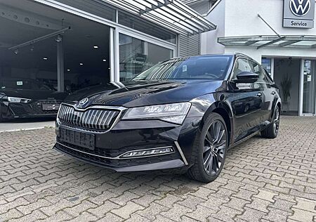 Skoda Superb Combi 1.4TSI IV DSG STYLE*LED*KAMERA*19-ZOLL