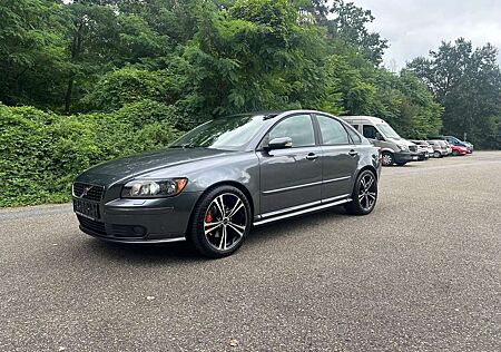 Volvo S40 T5 Momentum /6-Gang