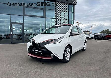 Toyota Aygo X-Pose Keyless Klimaanlage Rückfahrkamera
