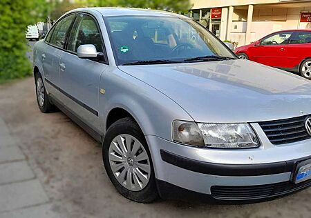 VW Passat Volkswagen 1.6