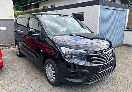 Opel Combo Edition*KLIMA*SCHECKH.*PDC*SITZHEIZ.*APPLE CARPLAY