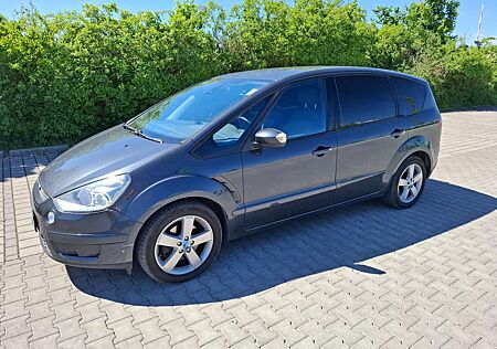 Ford S-Max 7 Sitze, AHK abnehmbar, TÜV neu